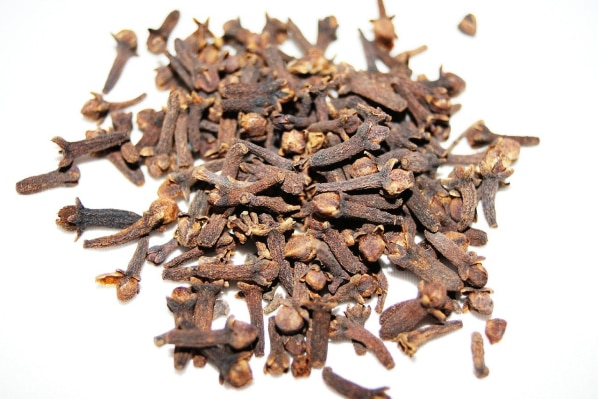 Cloves-Quick Home Remedies to Get Rid of Headaches